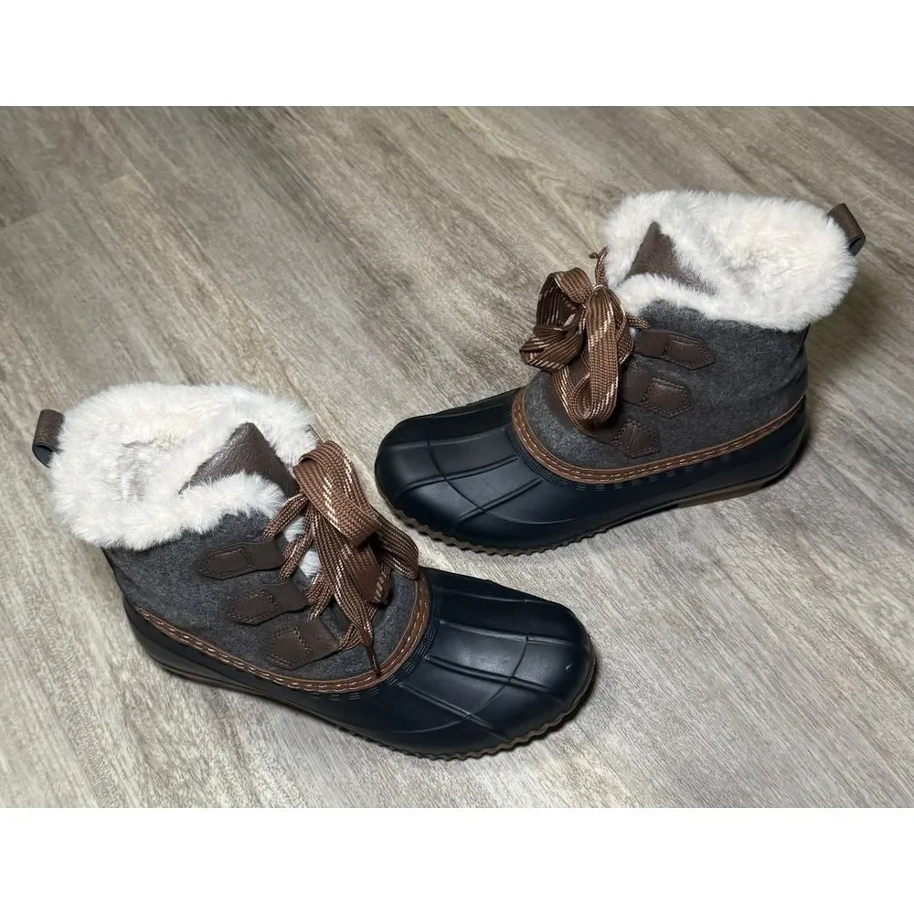 Boots Maurice's fur lined winter rainboots NWOT‎ SIZE 6